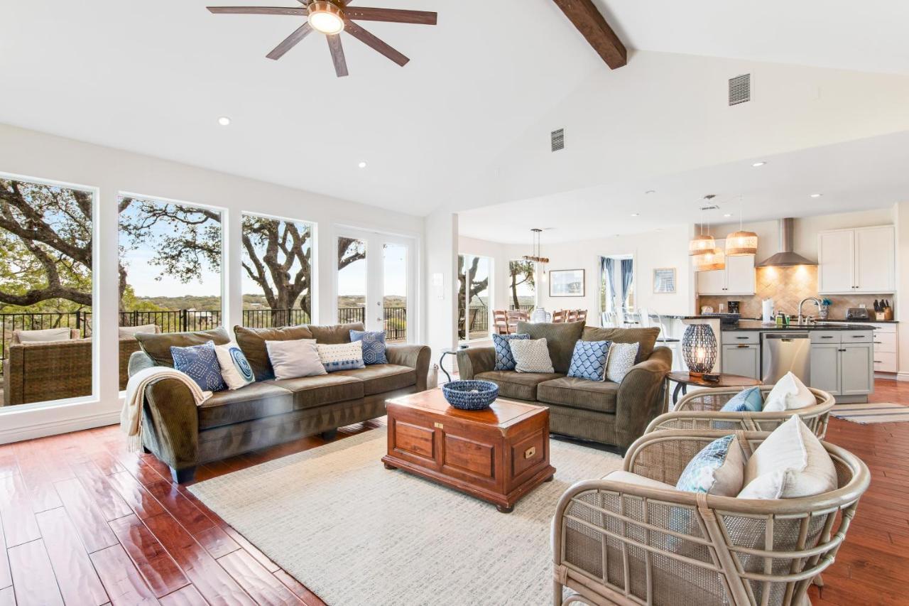 Villa Cliff Side Oasis Spicewood Esterno foto