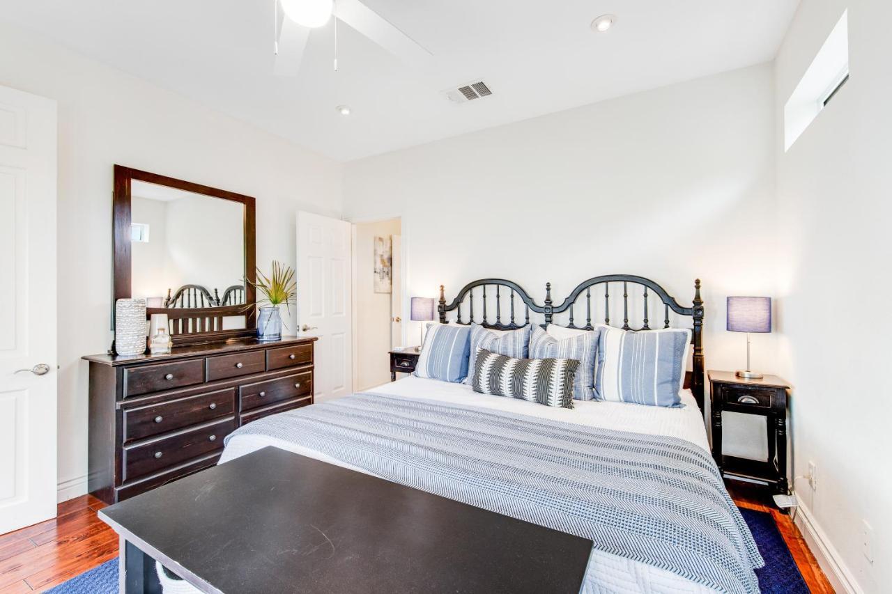 Villa Cliff Side Oasis Spicewood Esterno foto