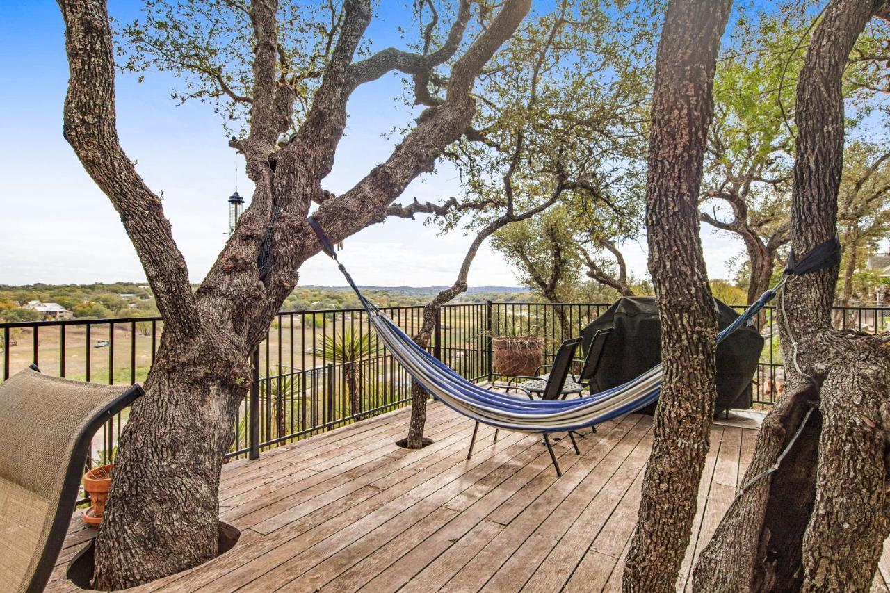 Villa Cliff Side Oasis Spicewood Esterno foto